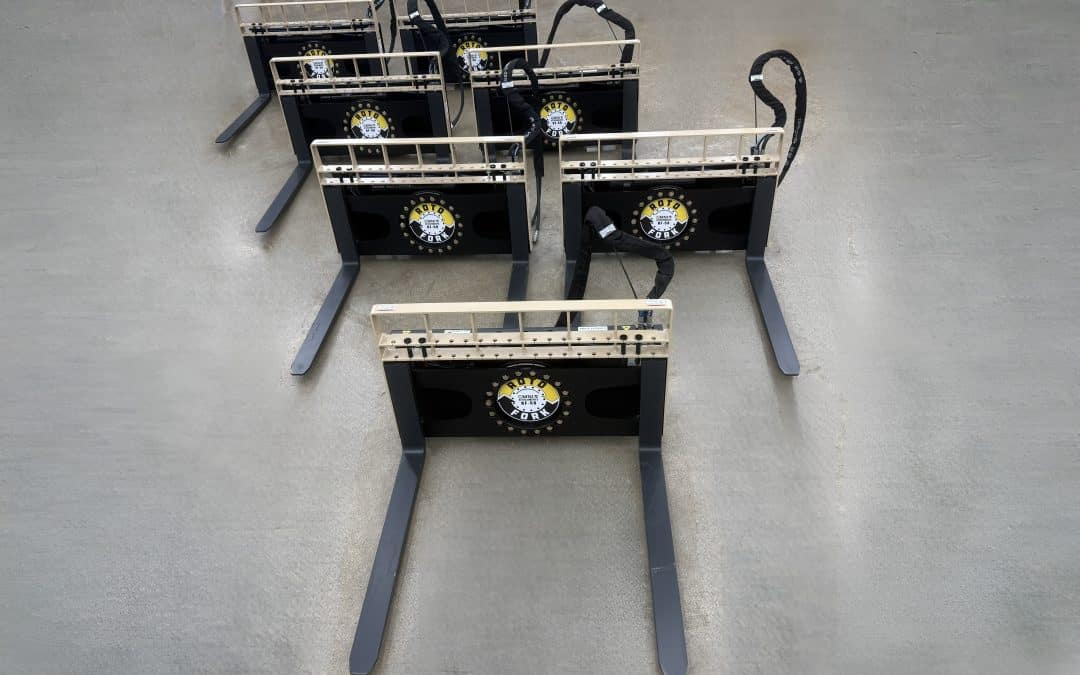 How Skid Steer Rotating Attachments Improve Material Handling